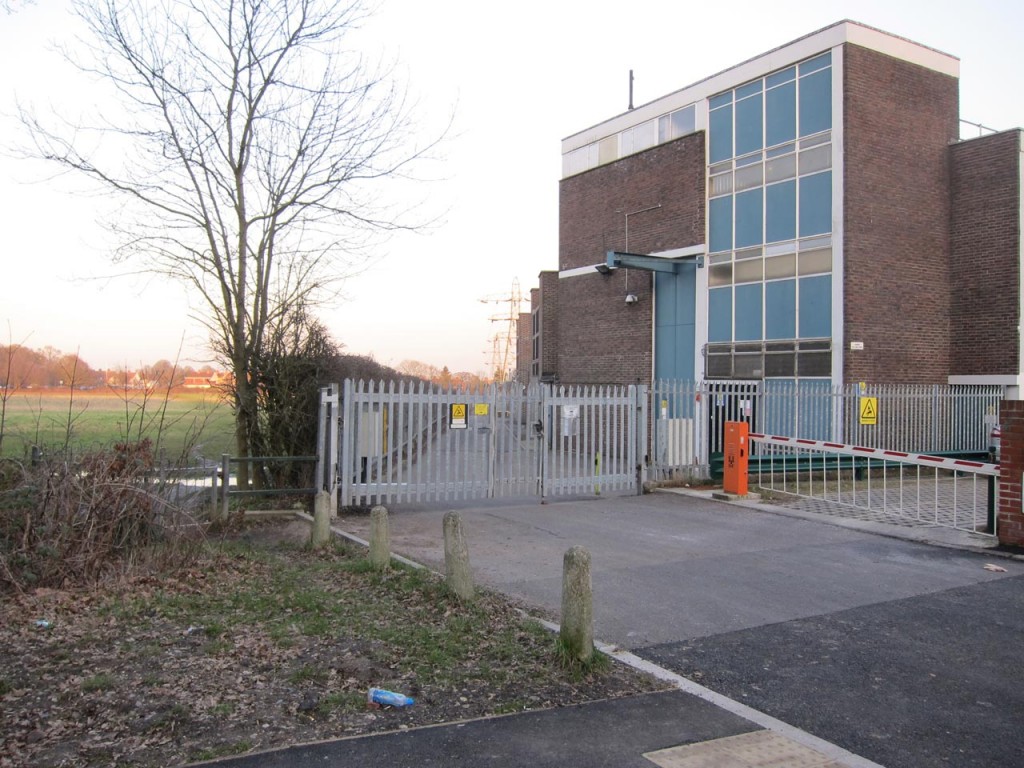 Entrance to Welling and District Model Engineering Society 