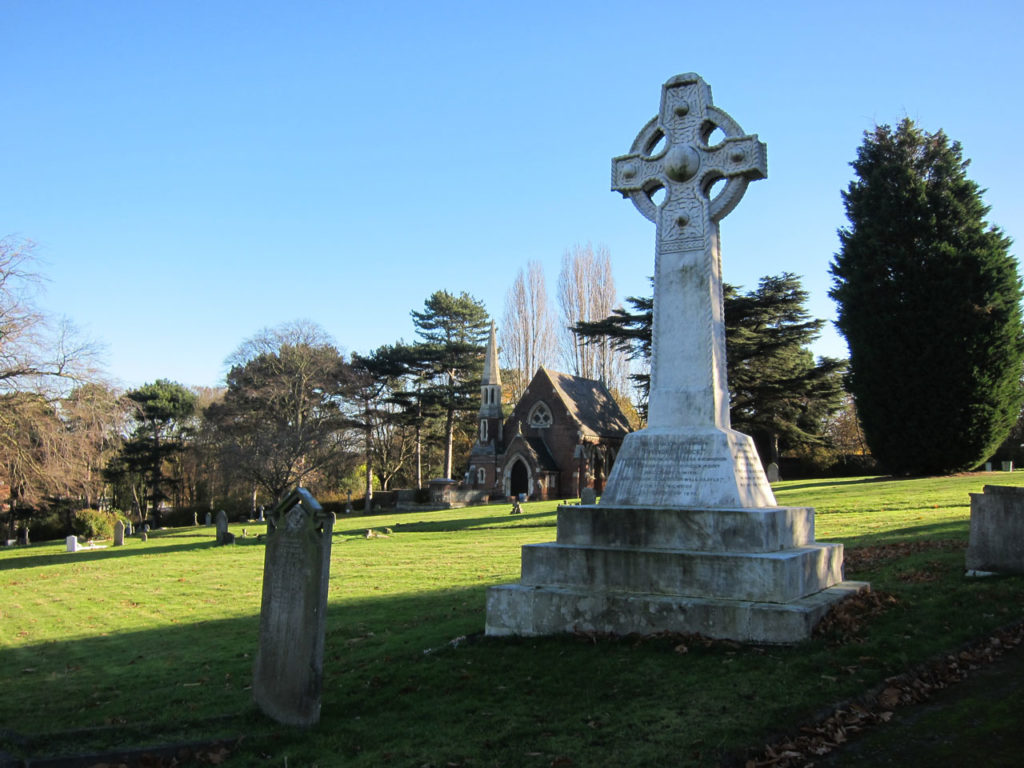 Memorial in Woolwich Cemetery to those killed in the Princess Alice disaster 