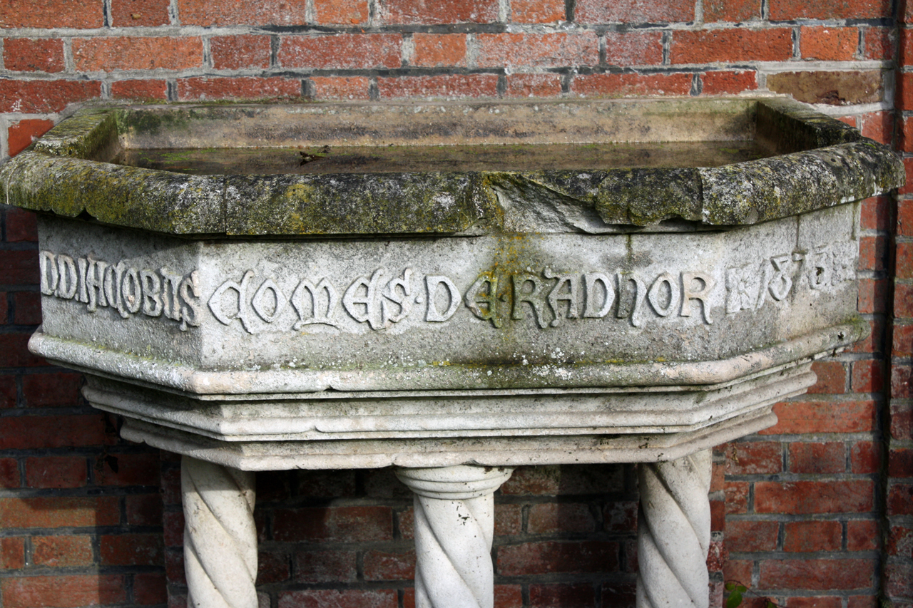 Detail of water feature on Jackwood Terrace